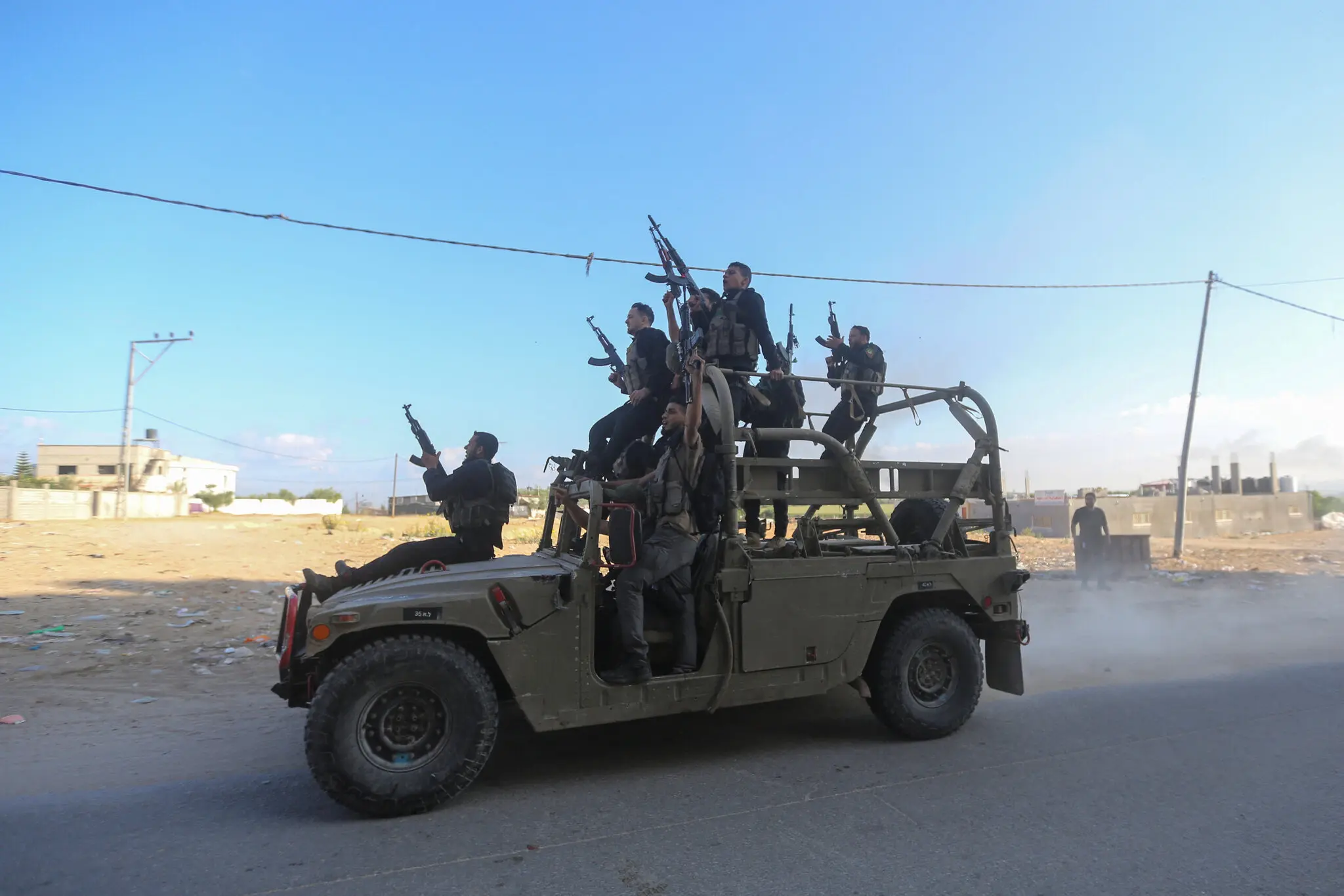 Hamas gunmen