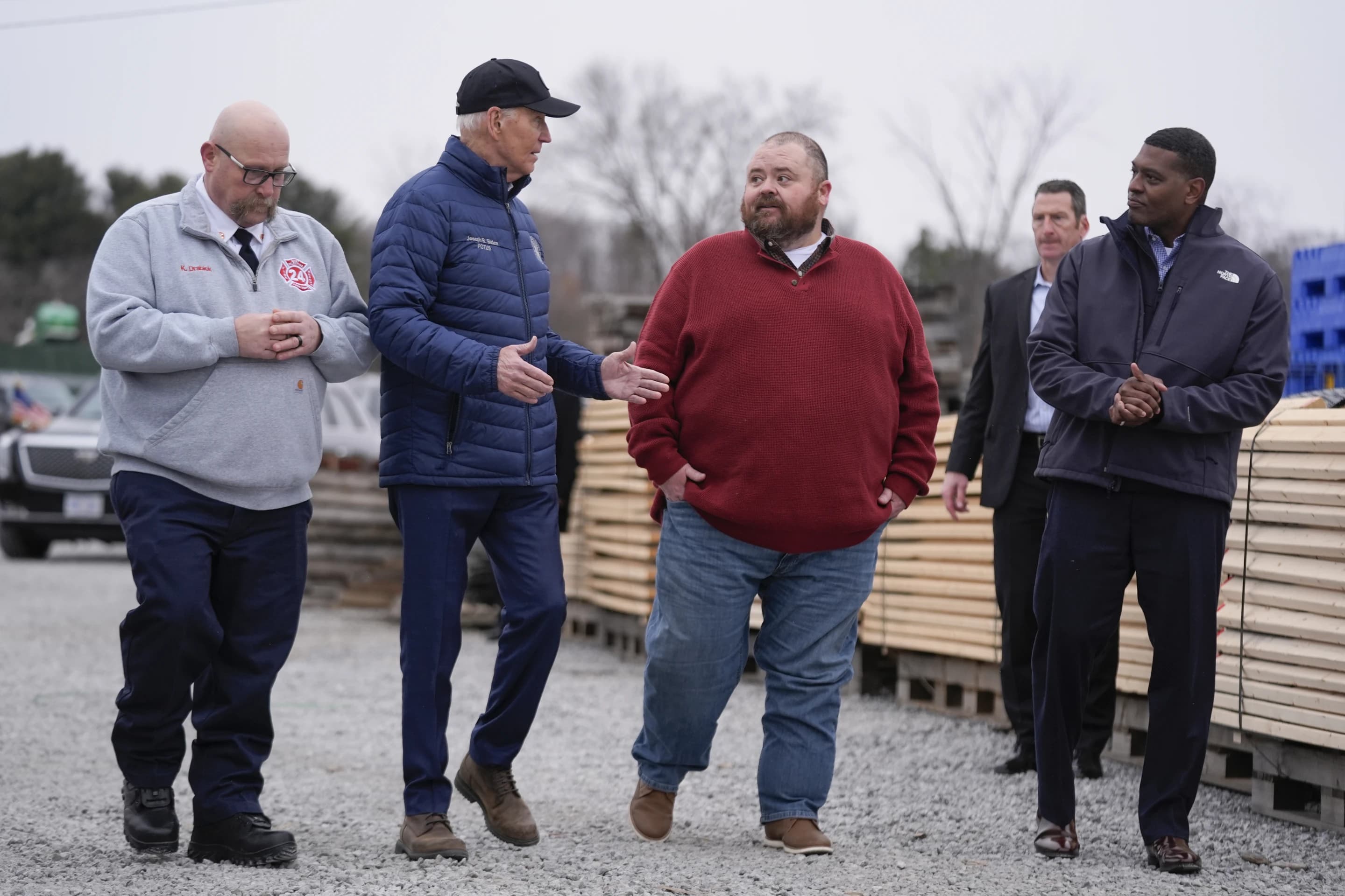 Biden visits an Ohio town
