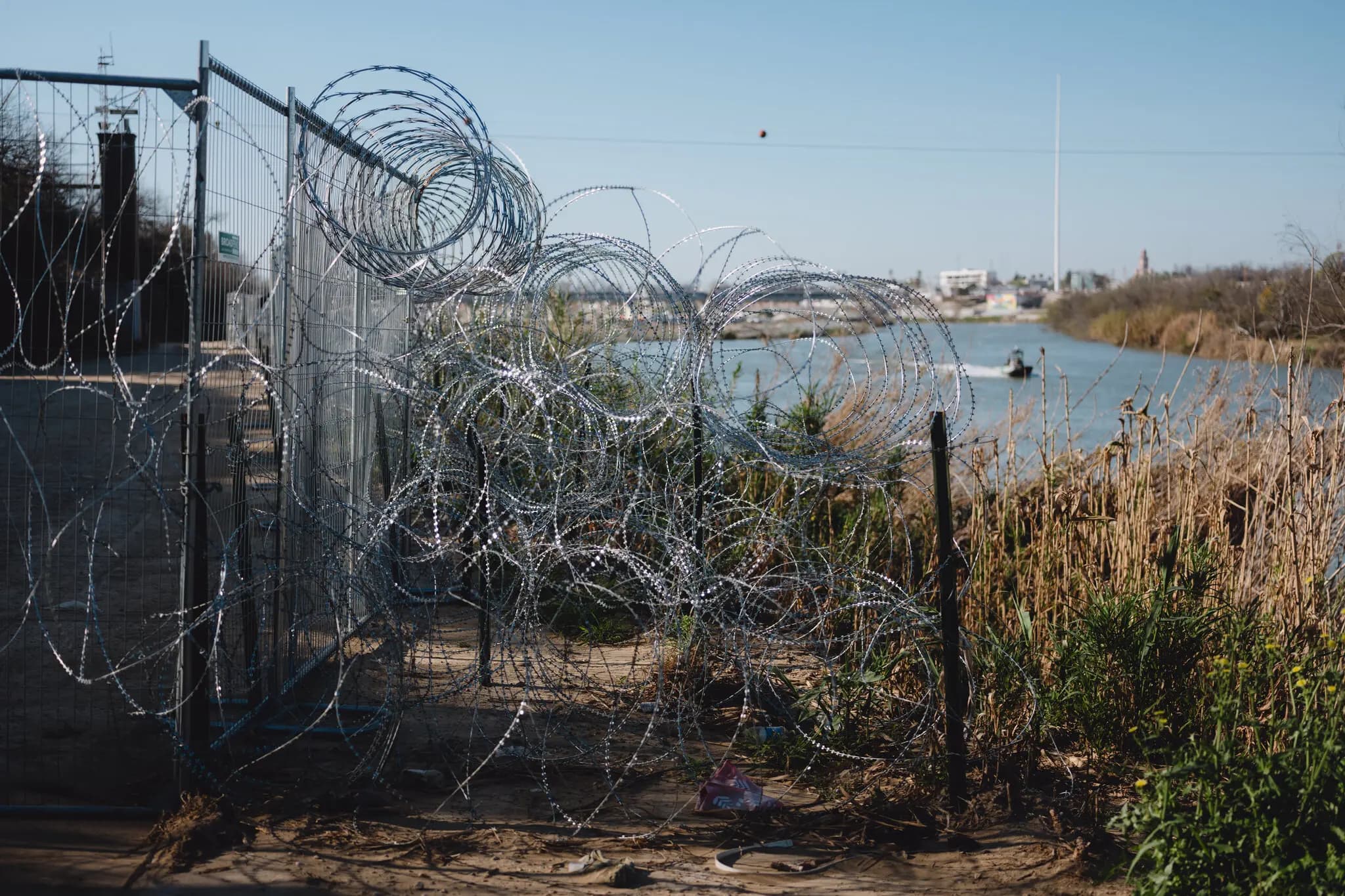 A portion of the the border between the US and Mexico