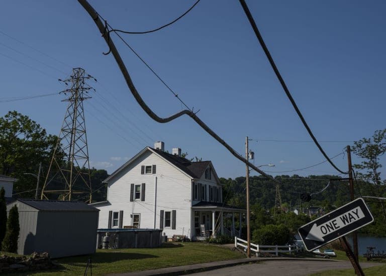 A telecom cable sags
