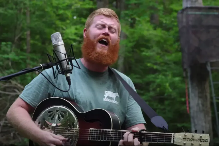 Oliver Anthony Music performing his song “Rich Men North of Richmond”